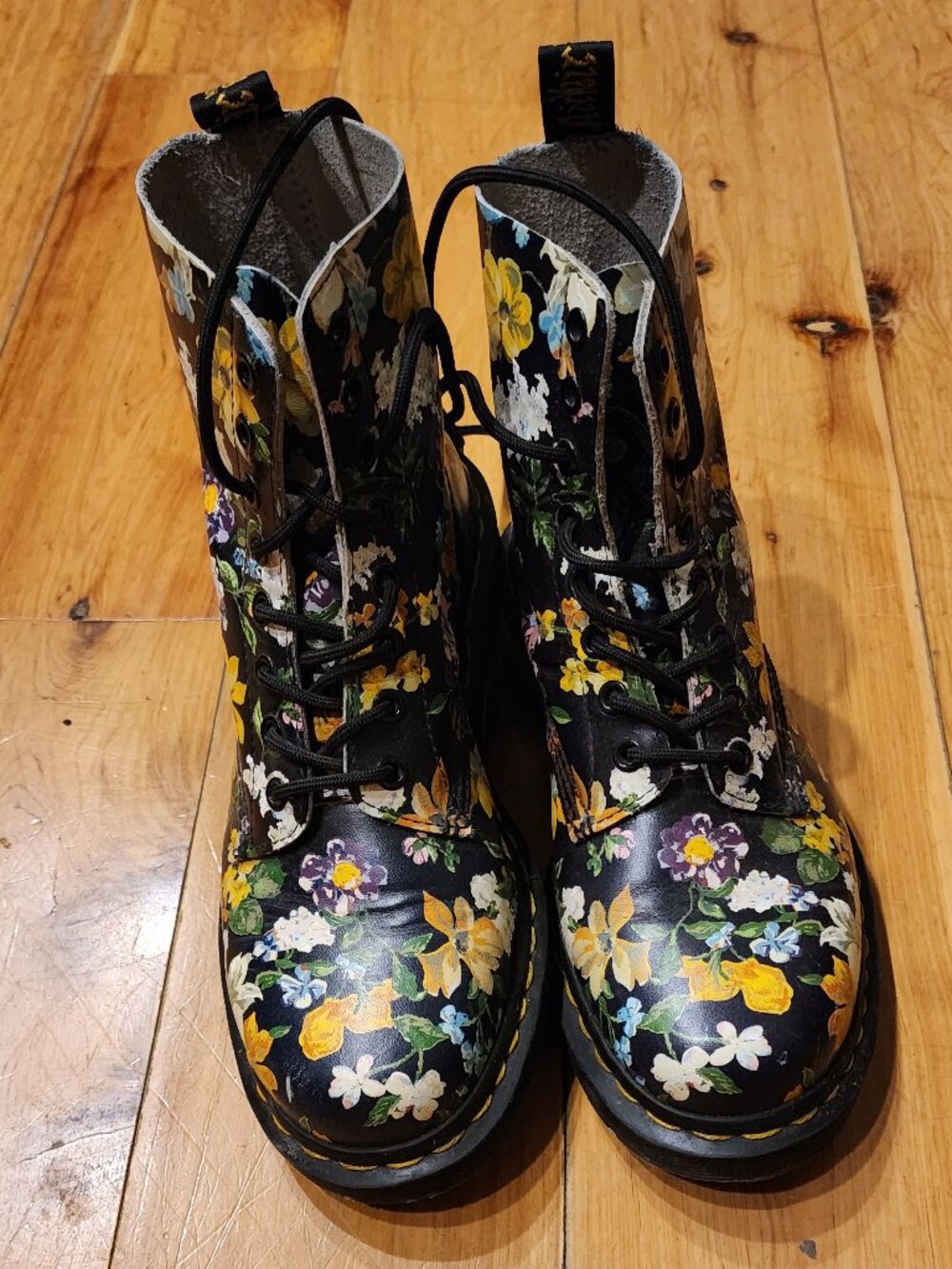 Dr. Marten's Floral Leather Lace Up Boots , Size 8
